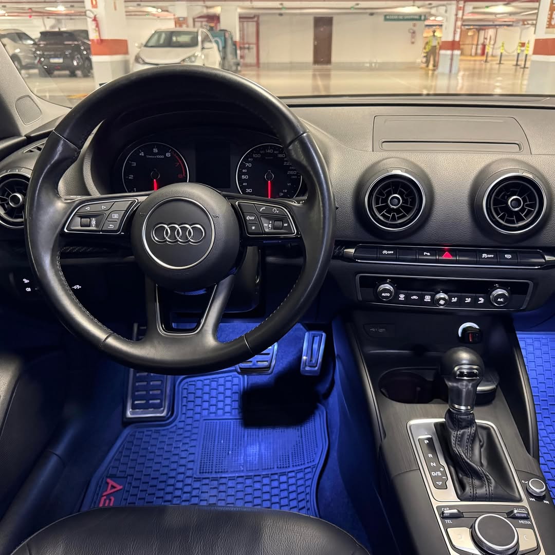 Imagem do Carro 10