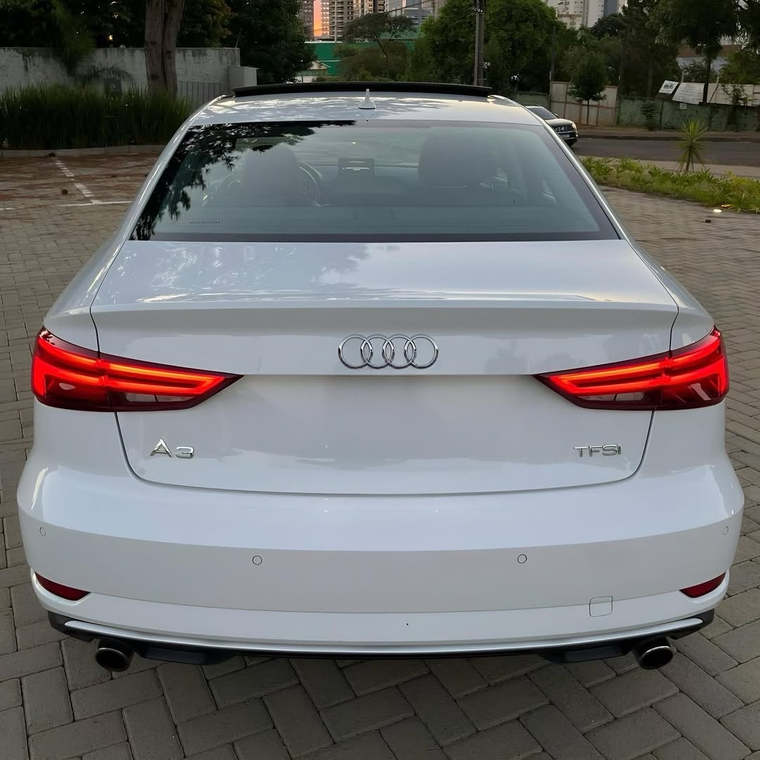 Imagem do Carro 5