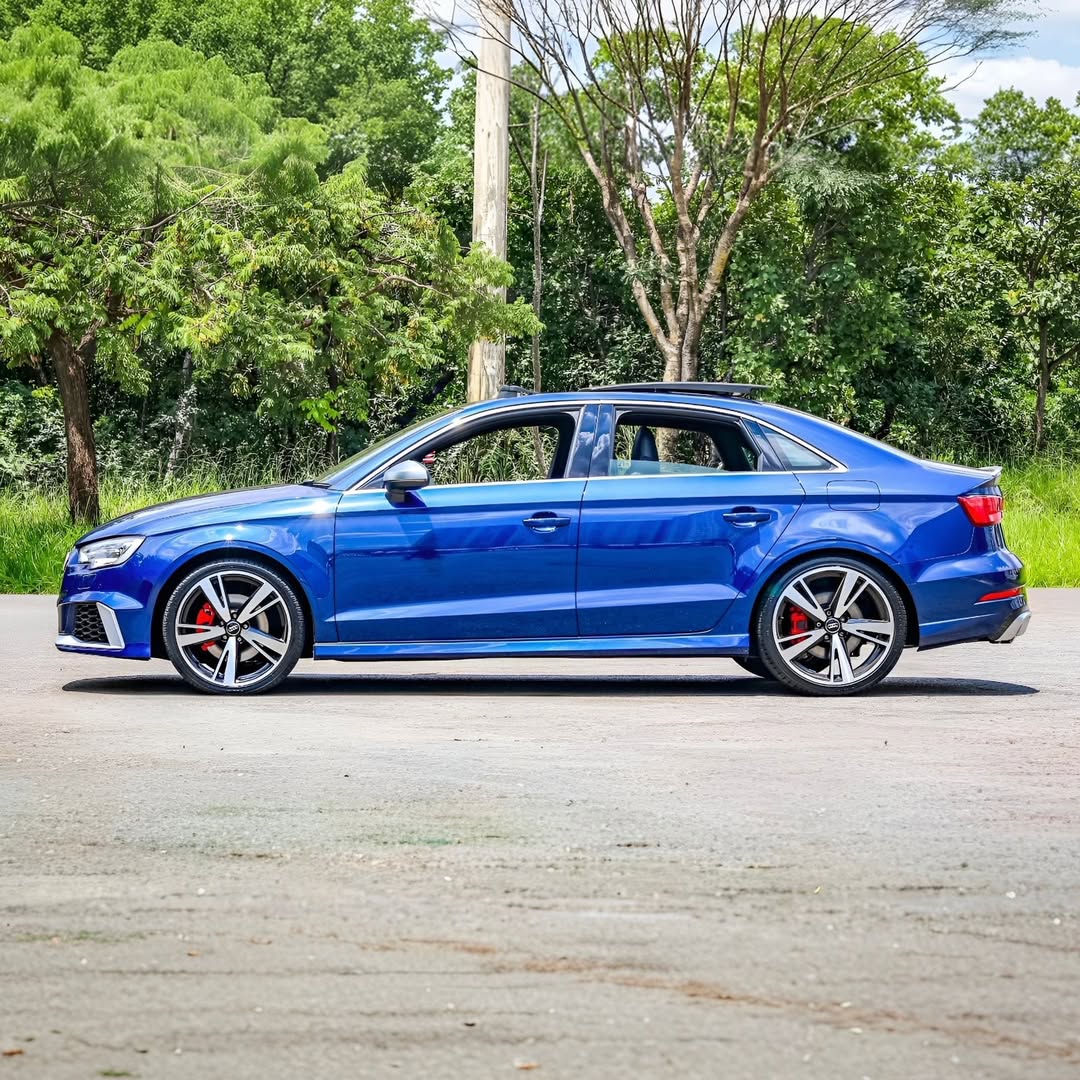 Audi A3 Ambition 2.0 TFSI 17/17 à venda em Гояс - Foto 5