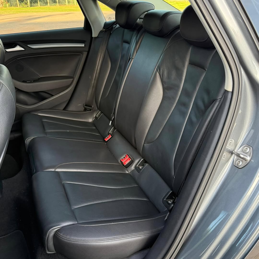 Imagem do Carro 10