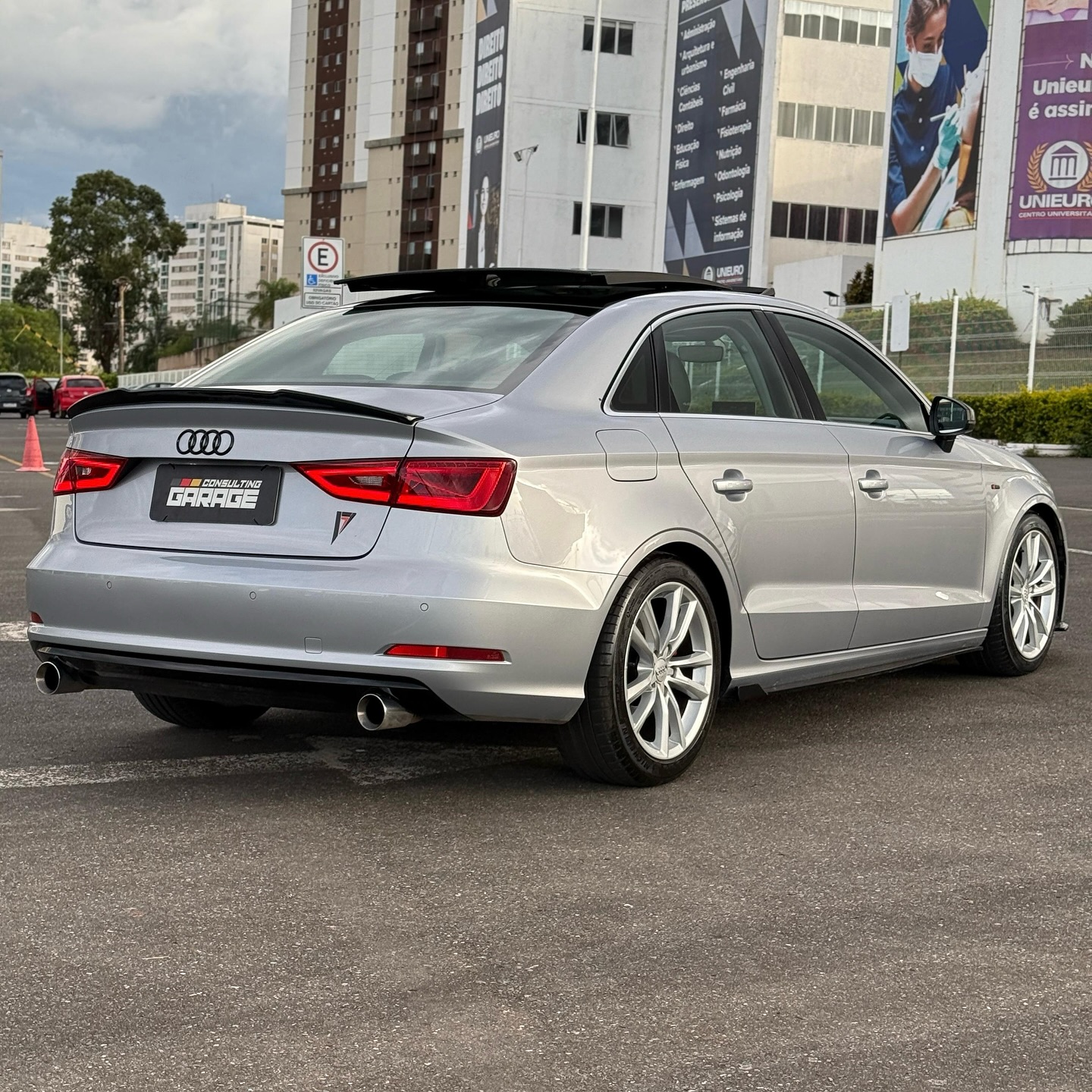 Imagem do Carro 6