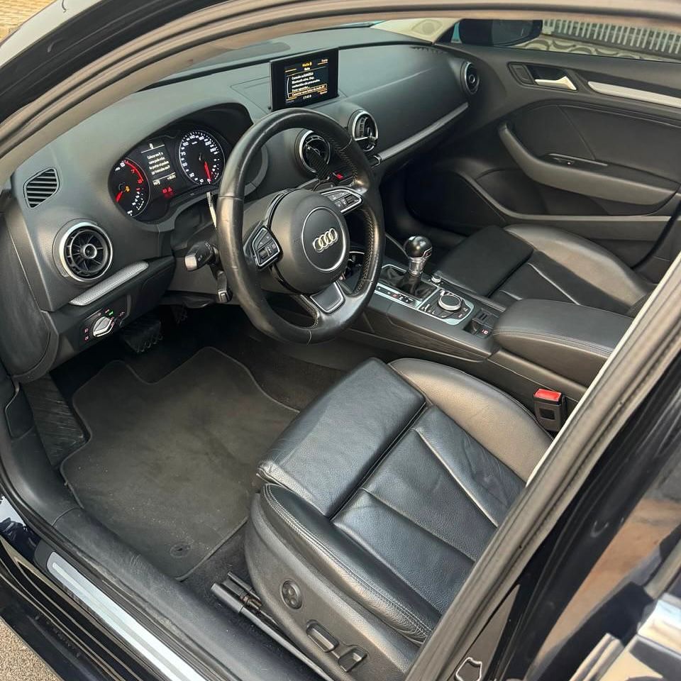 Imagem do Carro 8