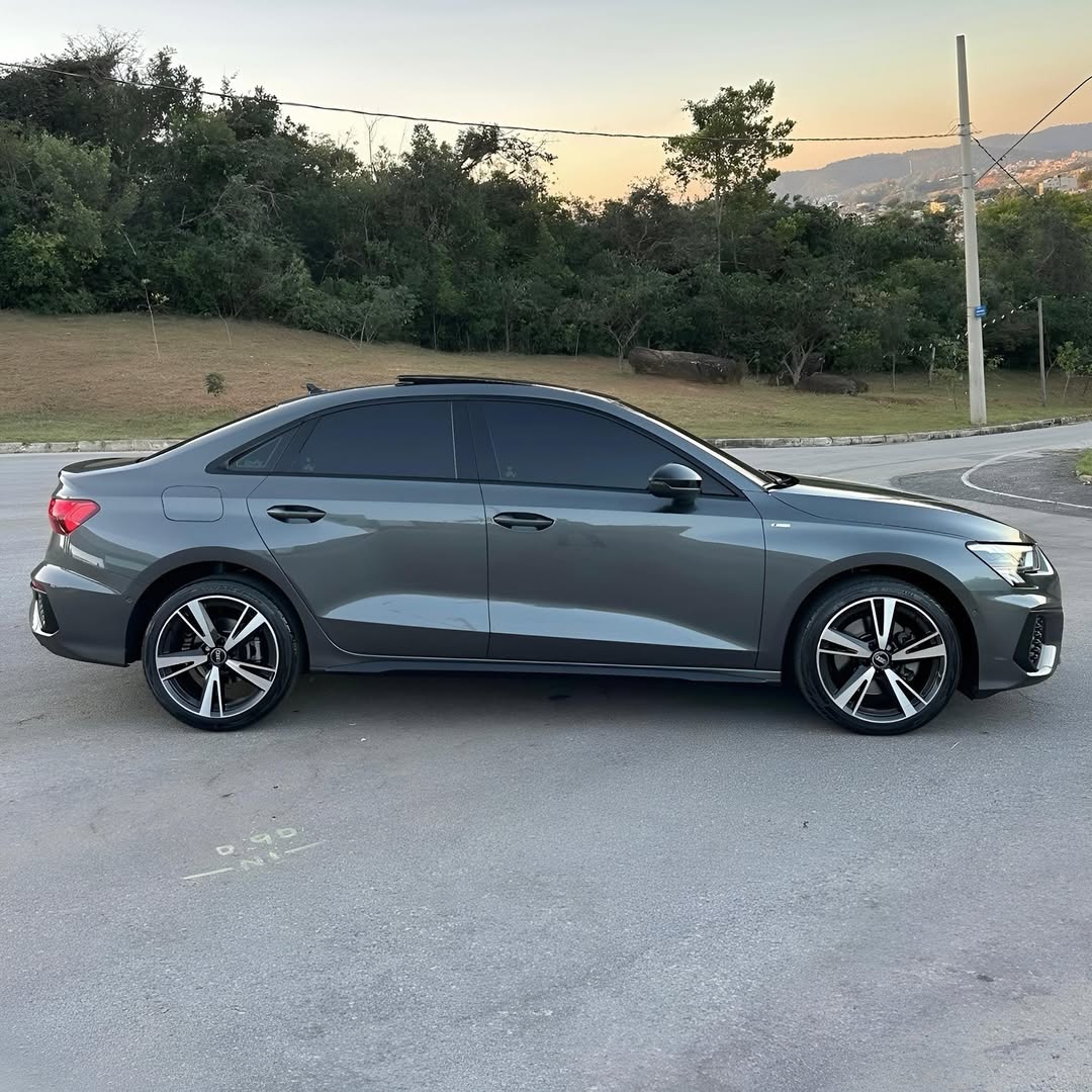 Imagem do Carro 8