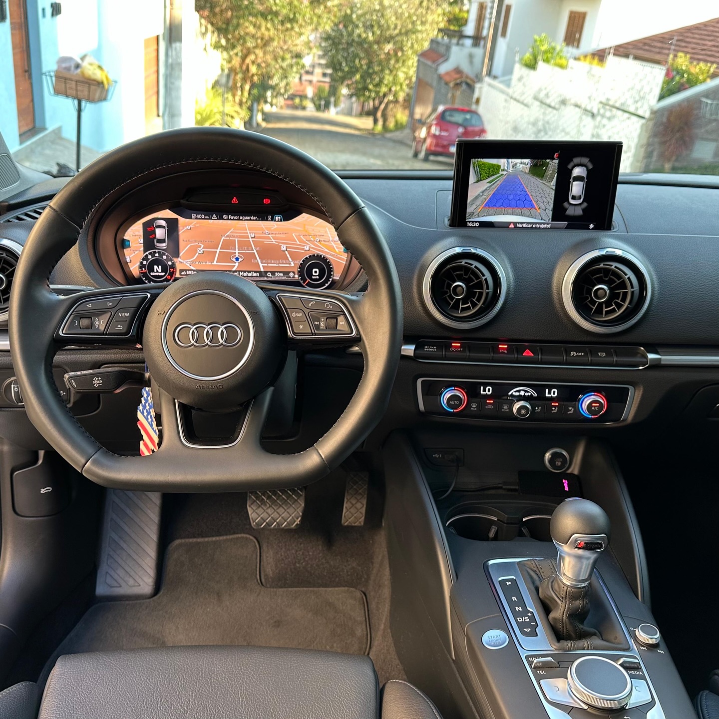 Imagem do Carro 8