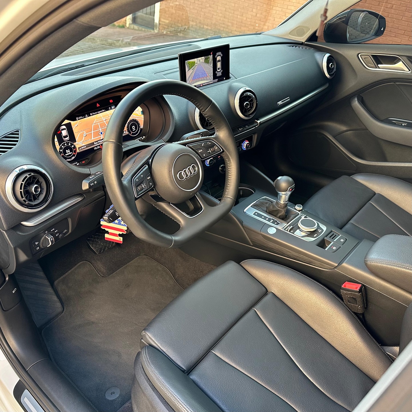 Imagem do Carro 9