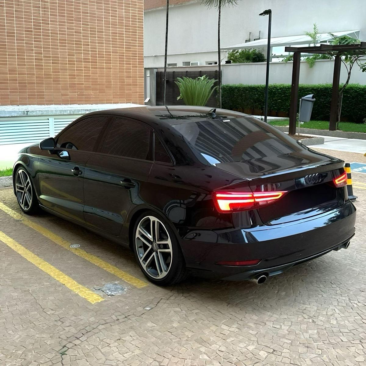 Imagem do Carro 4