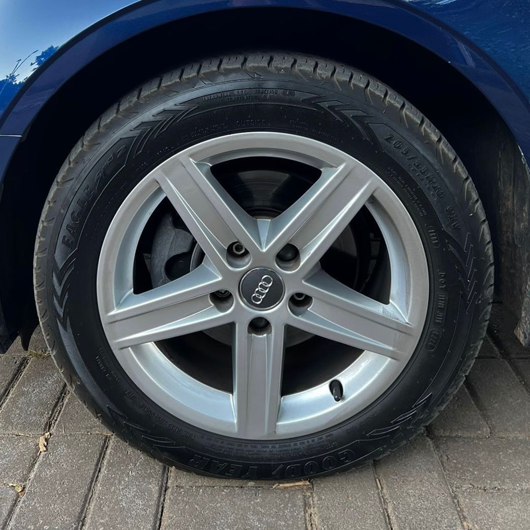 Imagem do Carro 10