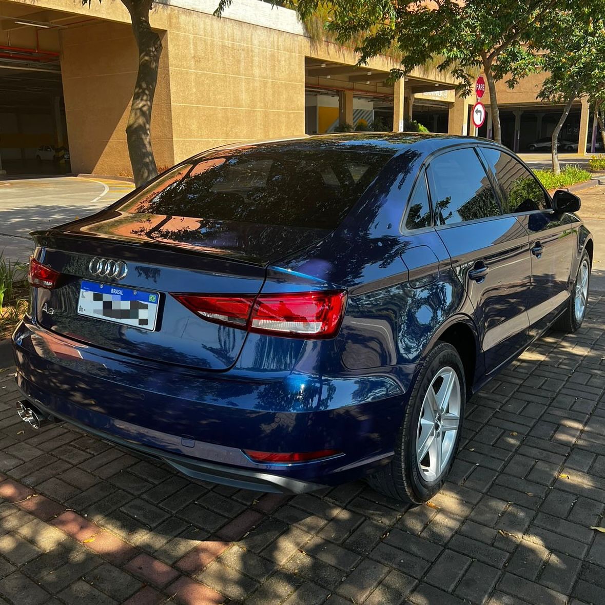 Imagem do Carro 5