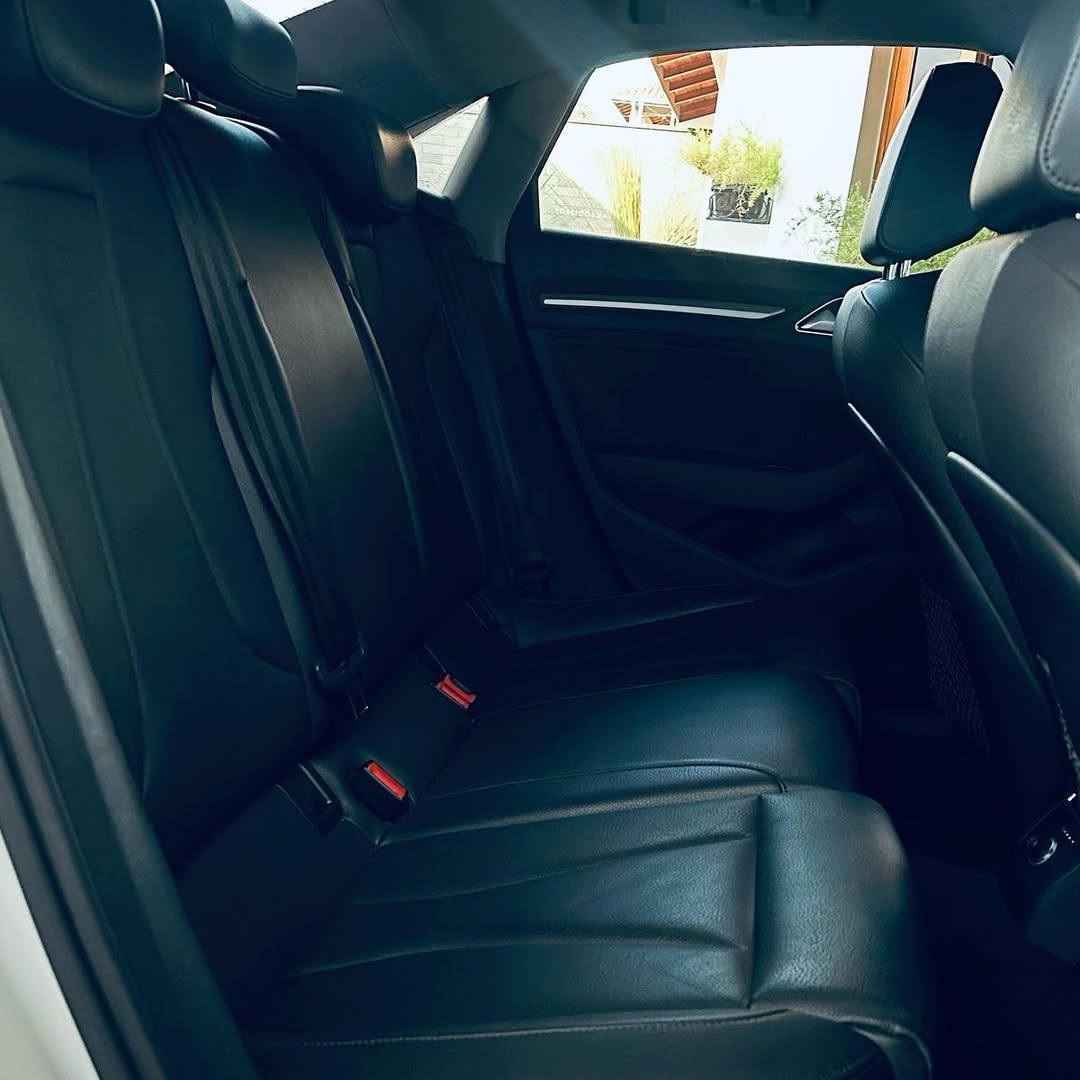 Imagem do Carro 10