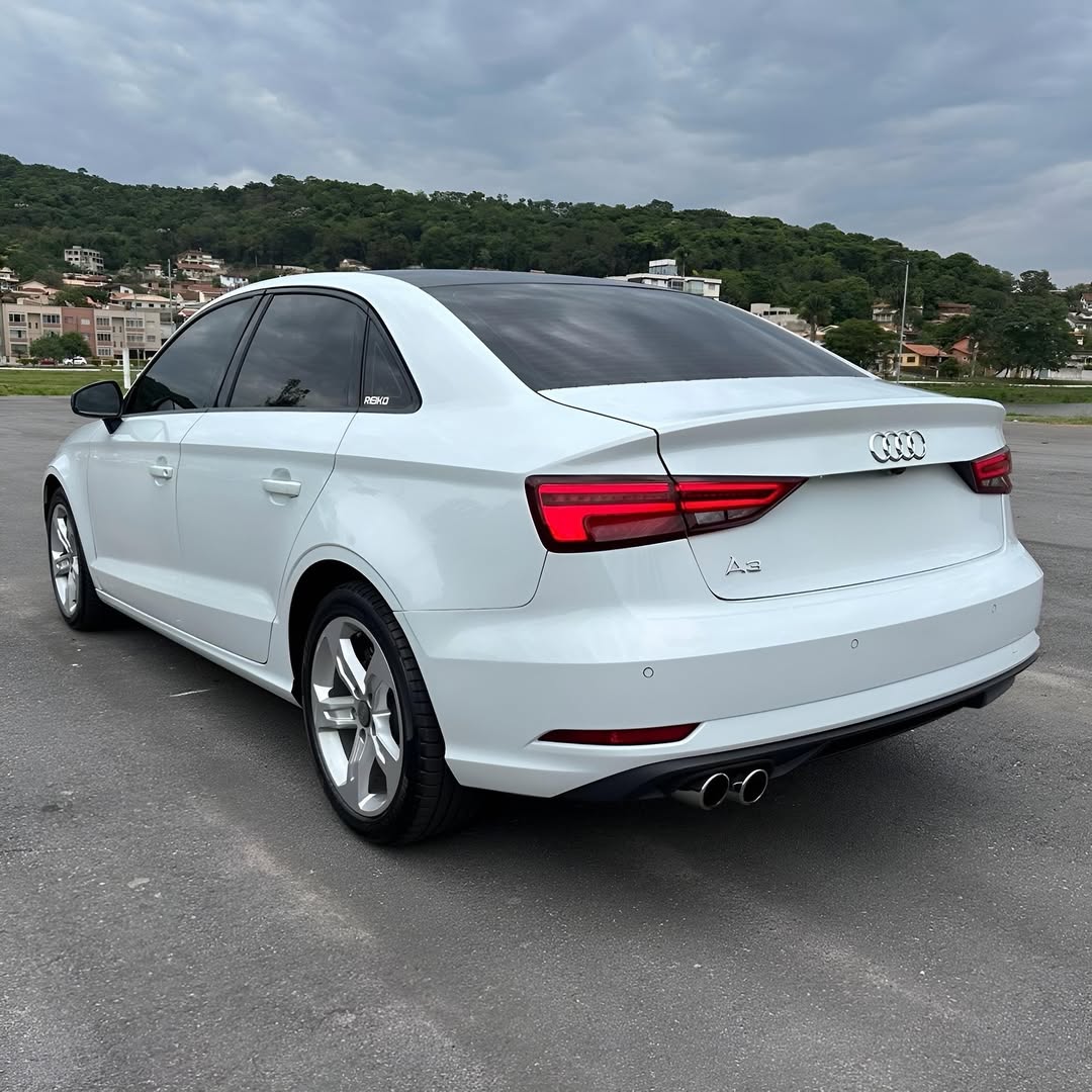 Audi A3 Prestige Plus 25 anos 1.4 TFSI 19/19 70.000km à venda em Minas Gerais - Foto 3