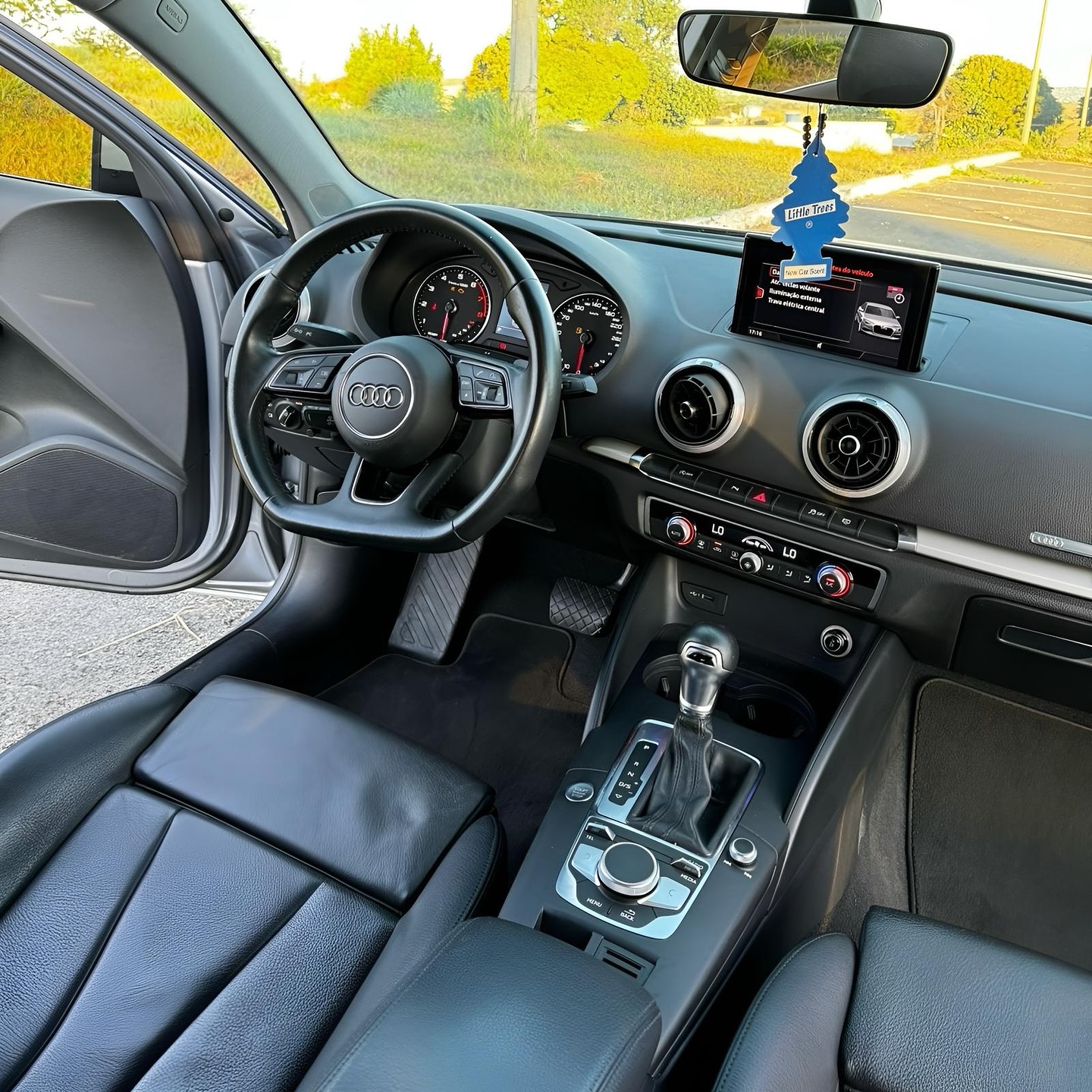 Imagem do Carro 5