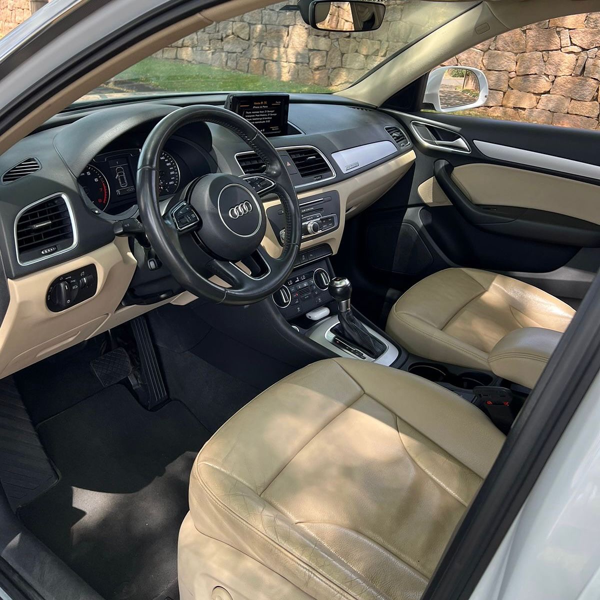 Imagem do Carro 8