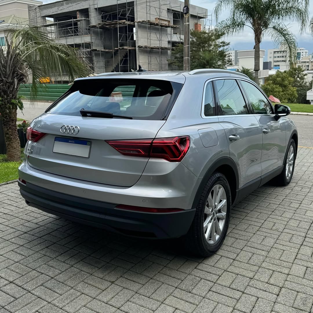 Imagem do Carro 5