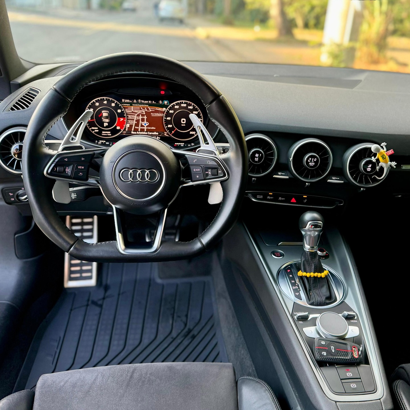 Imagem do Carro 8