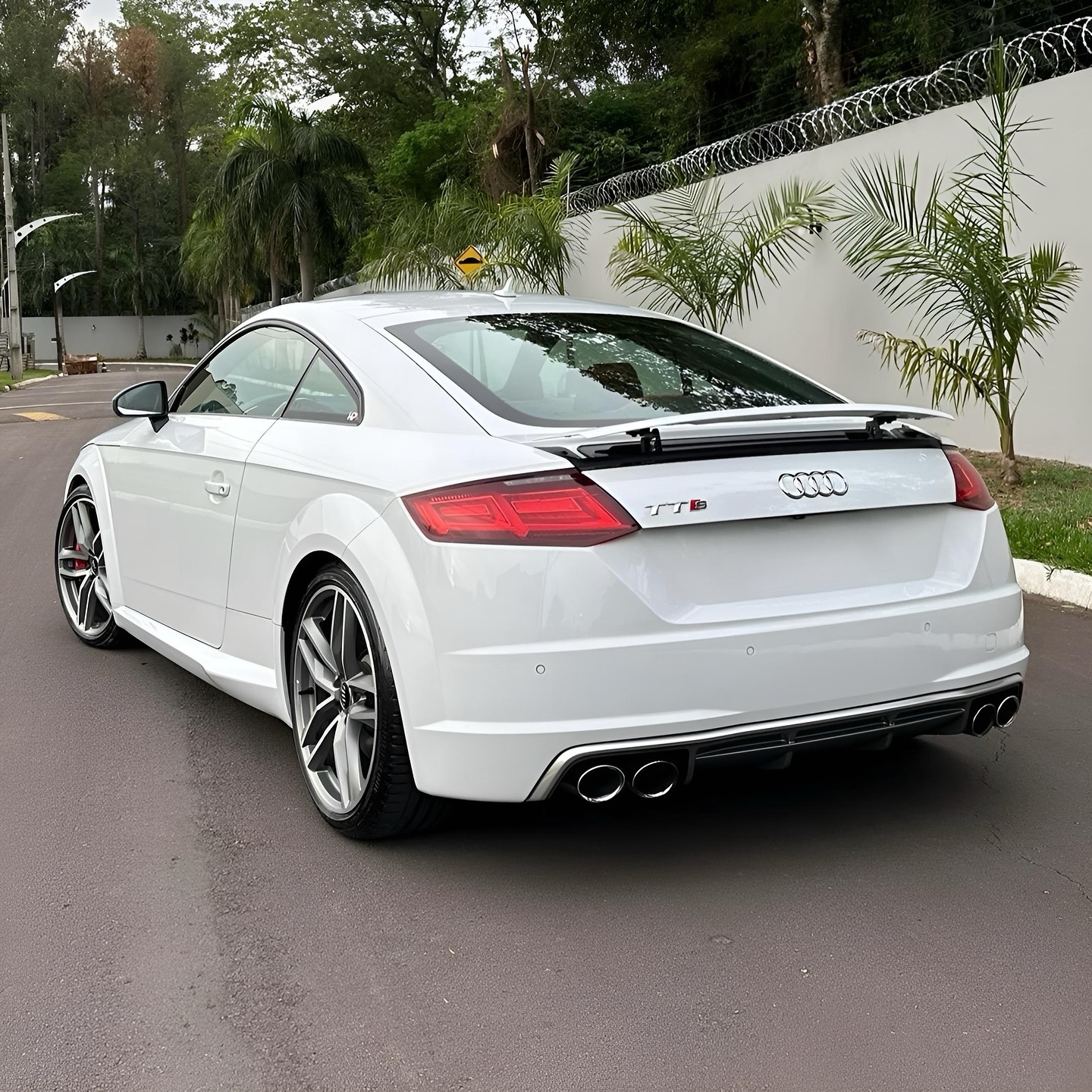 Imagem do Carro 6