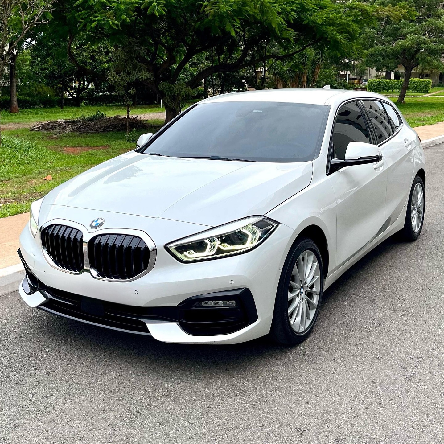 Imagem do Carro 3