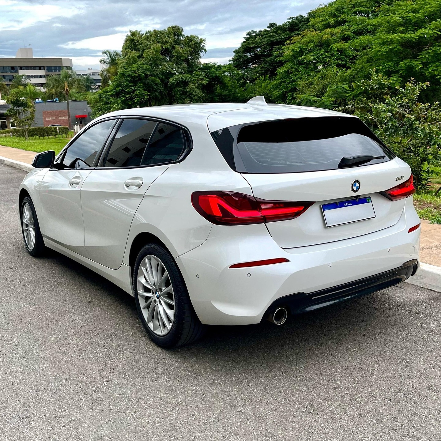 Imagem do Carro 5