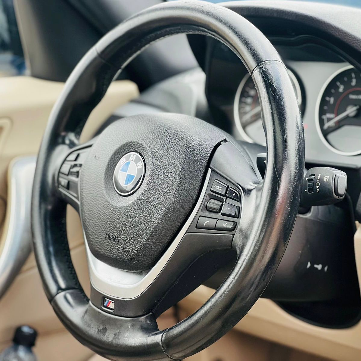 Imagem do Carro 8