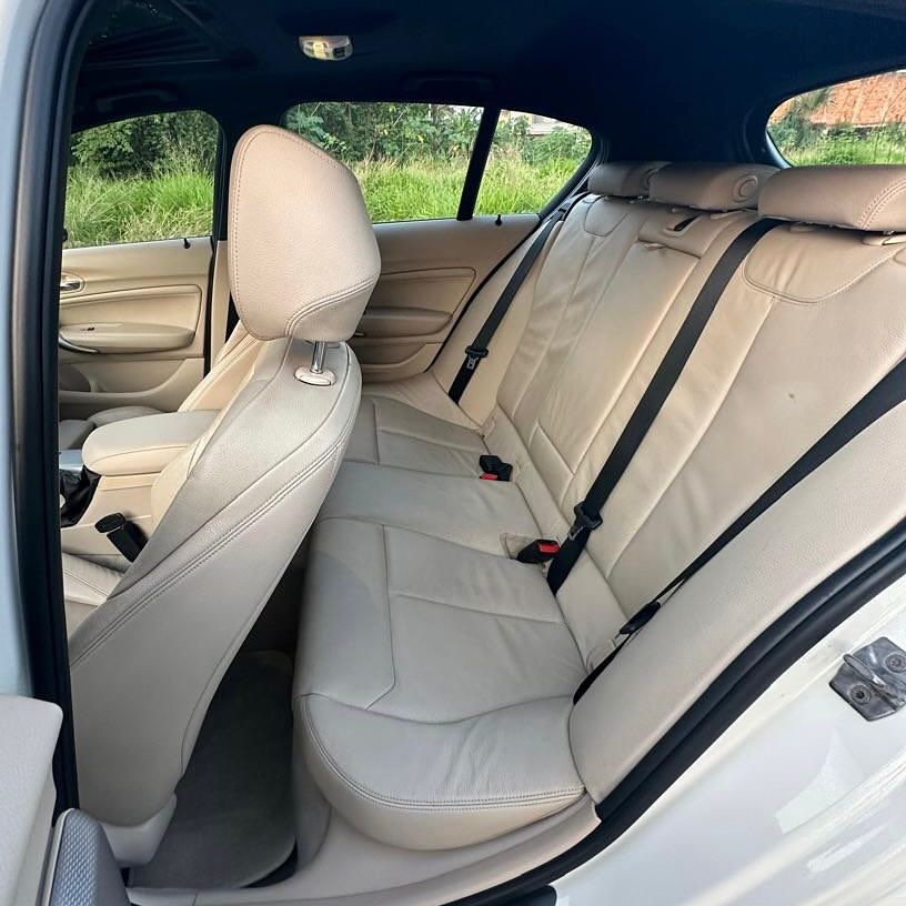 Imagem do Carro 10