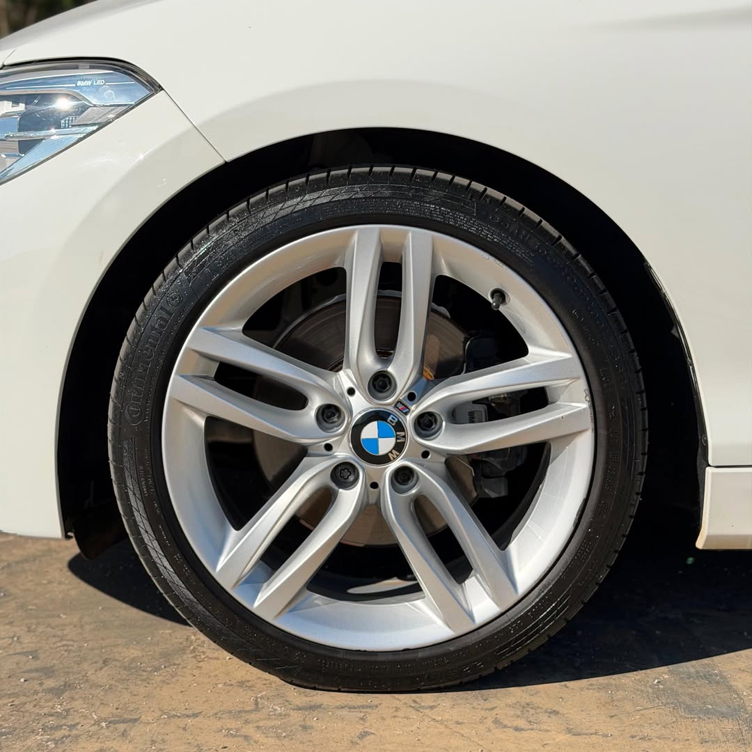 Bmw 125i M Sport (218cv) 2016 61.800km à venda em São Paulo, Brazil - Foto 10