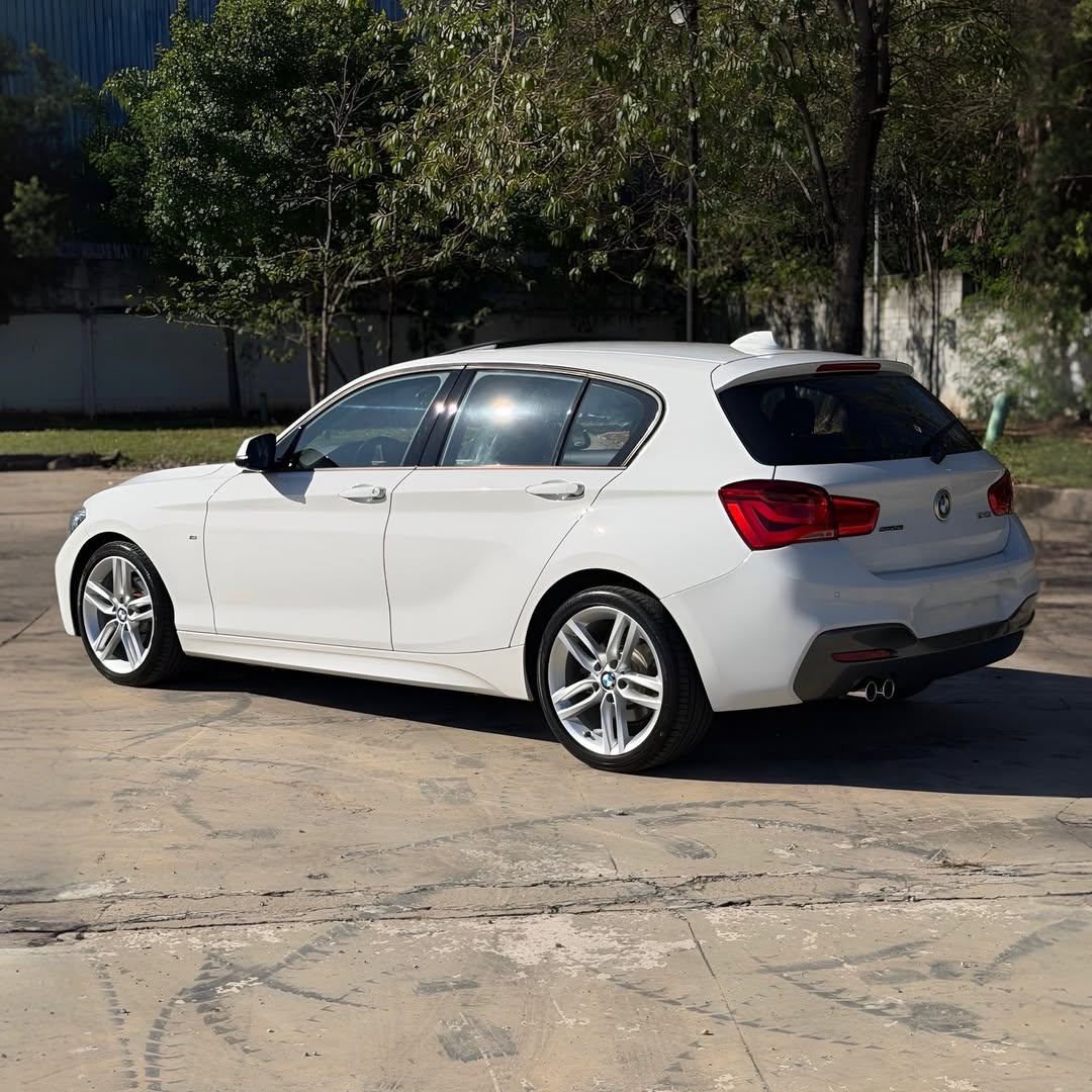 Bmw 125i M Sport (218cv) 2016 61.800km à venda em São Paulo, Brazil - Foto 3