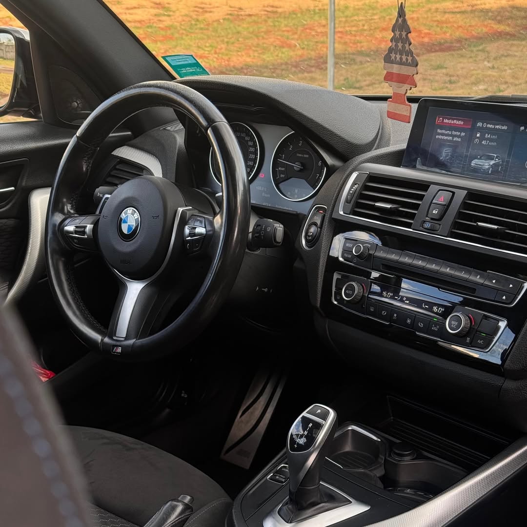 Imagem do Carro 6
