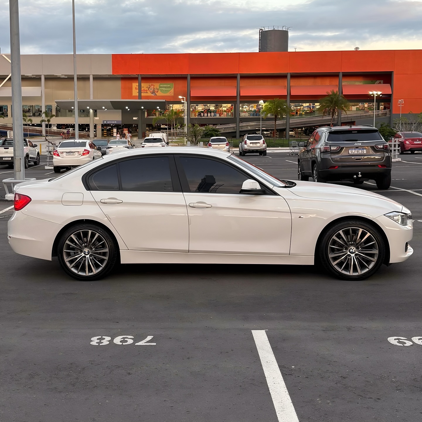 Imagem do Carro 3