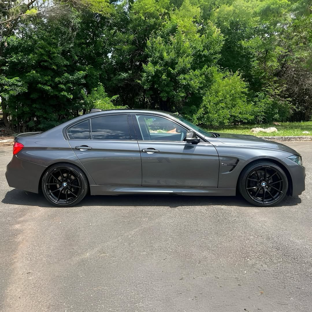 Imagem do Carro 4