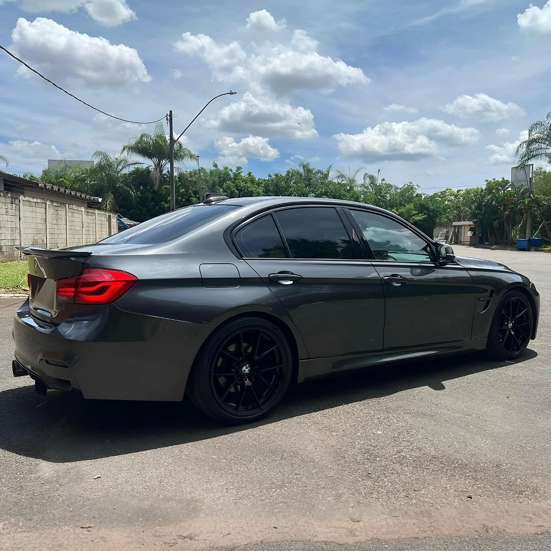 Imagem do Carro 6