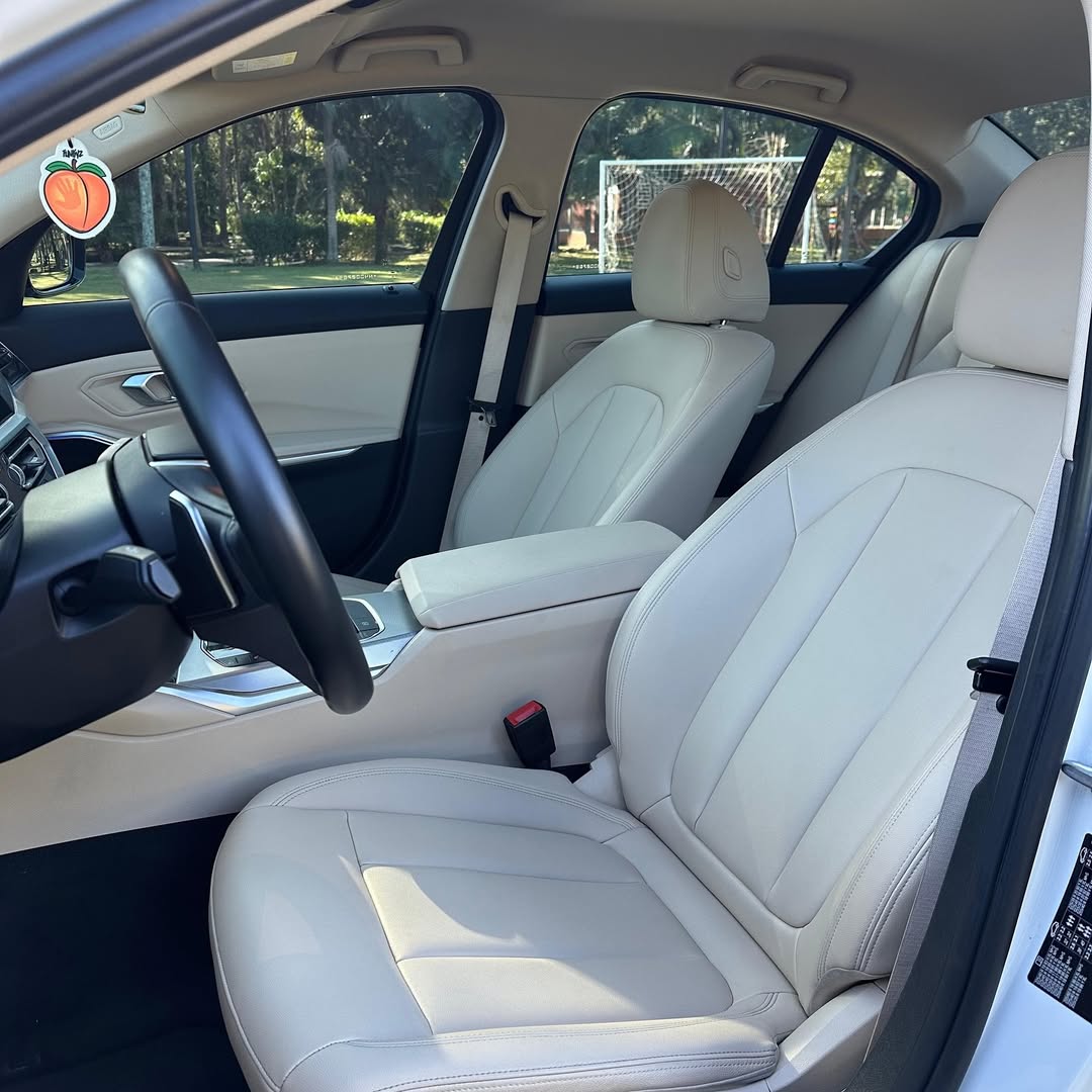 Imagem do Carro 9