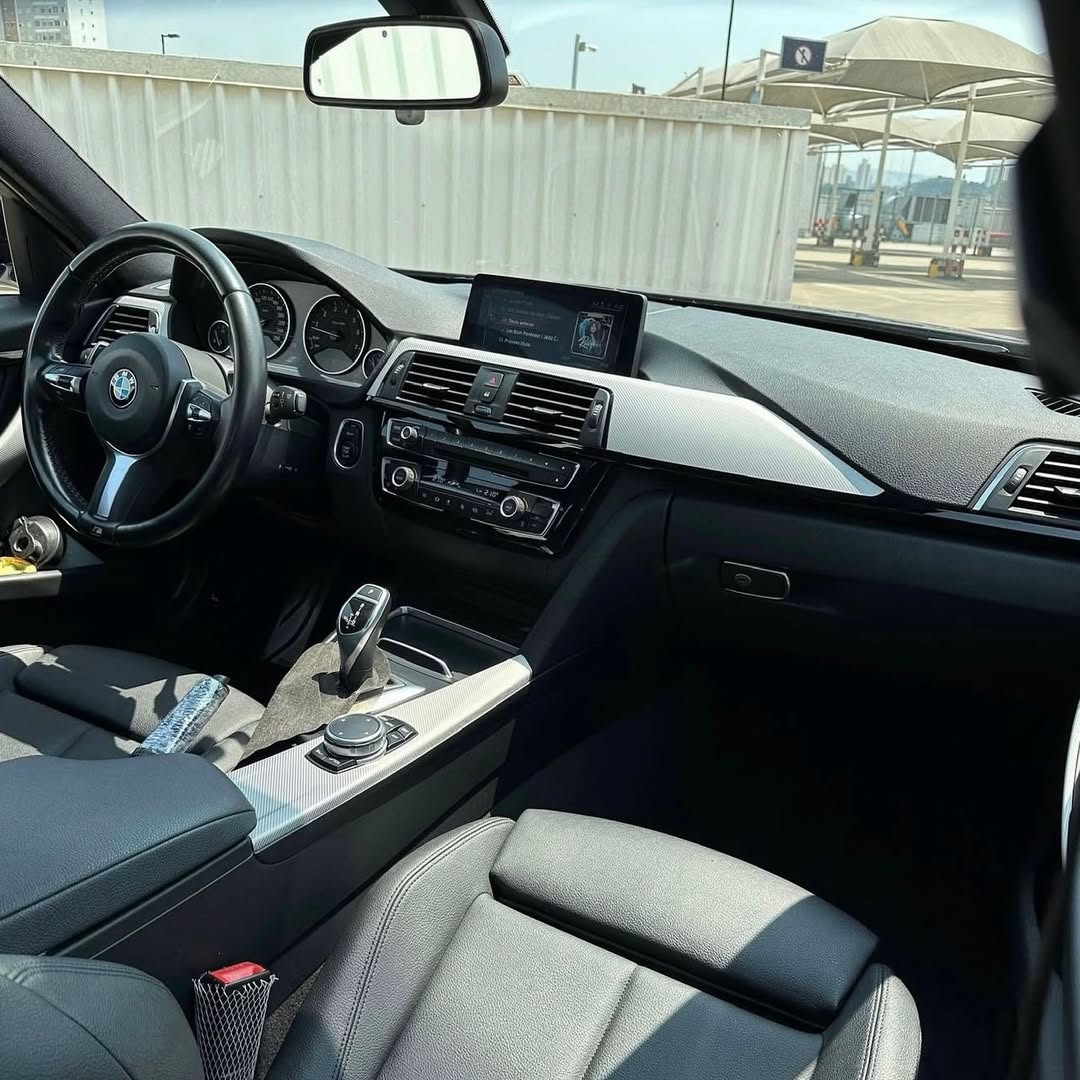 BMW 320i M Sport 17/17 à venda em São Paulo, Brazil - Foto 9