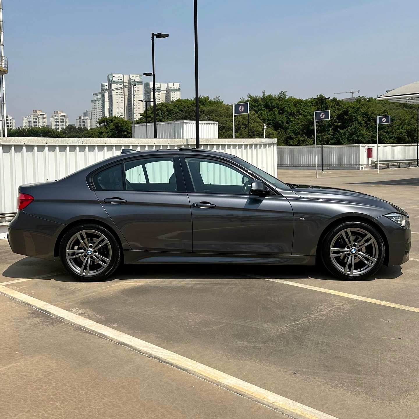 Imagem do Carro 5