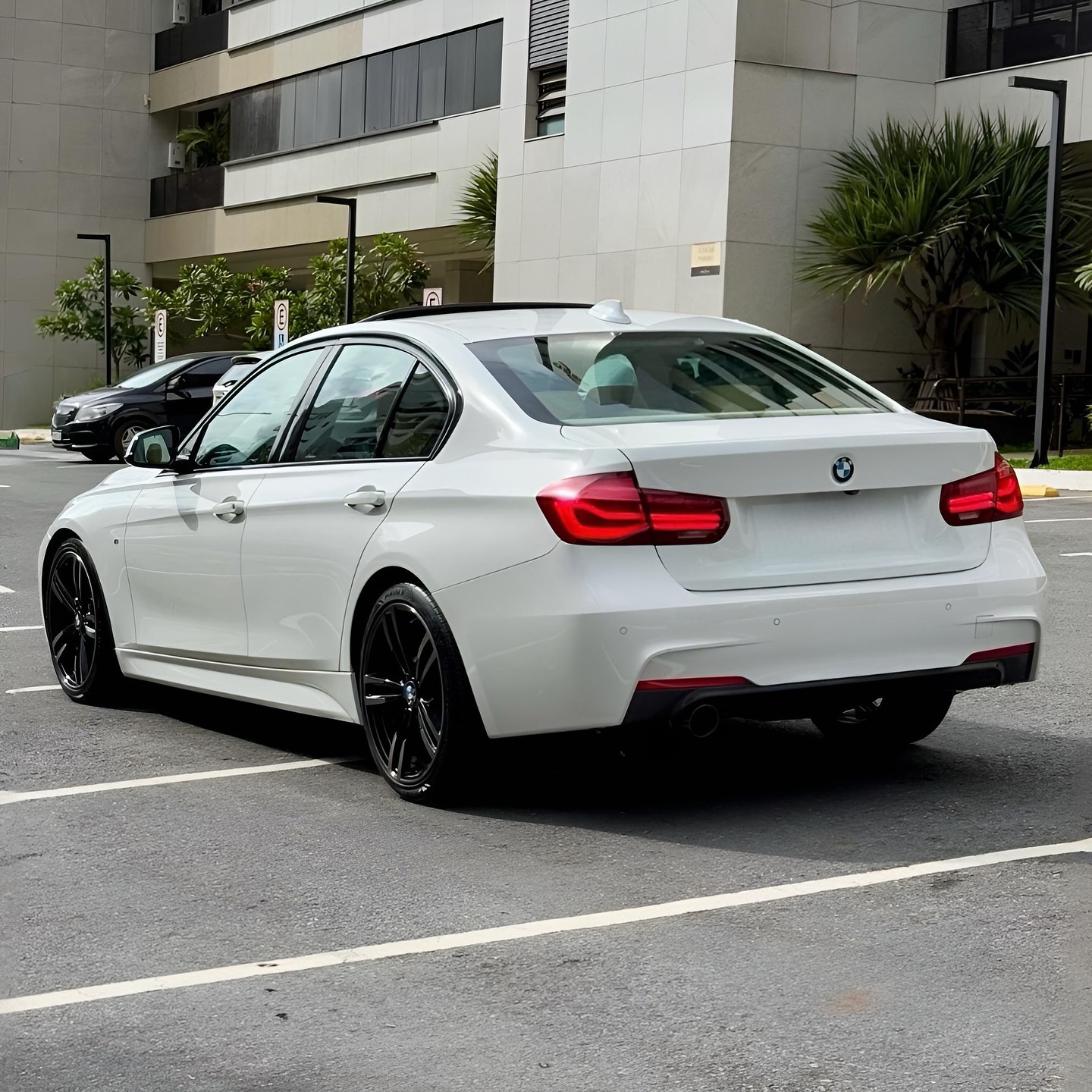 Imagem do Carro 8