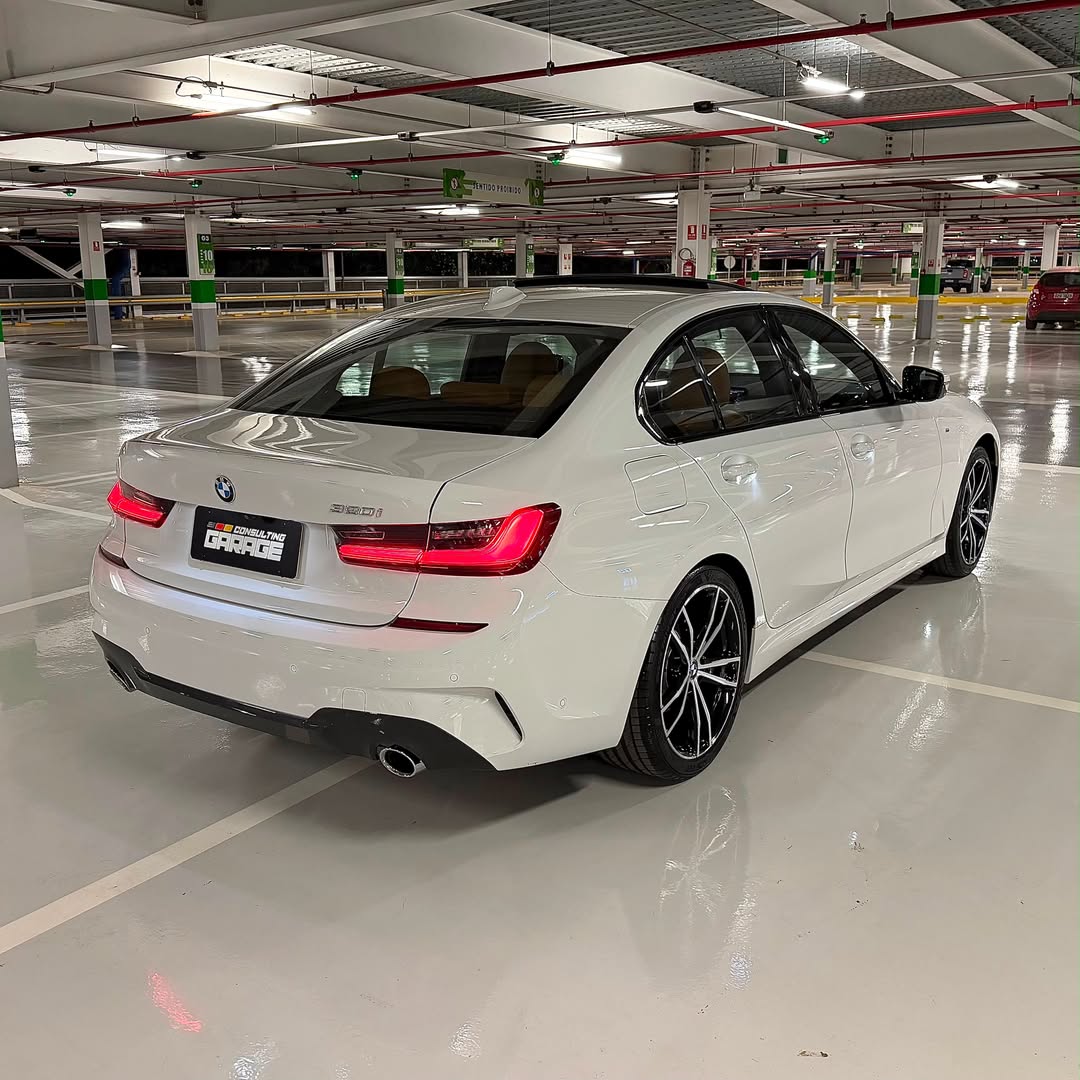 Bmw 320i M Sport 20/20 76.000km à venda em Brasília, District Federal, Brazil - Foto 4
