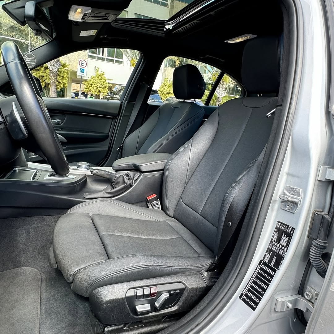 Imagem do Carro 8