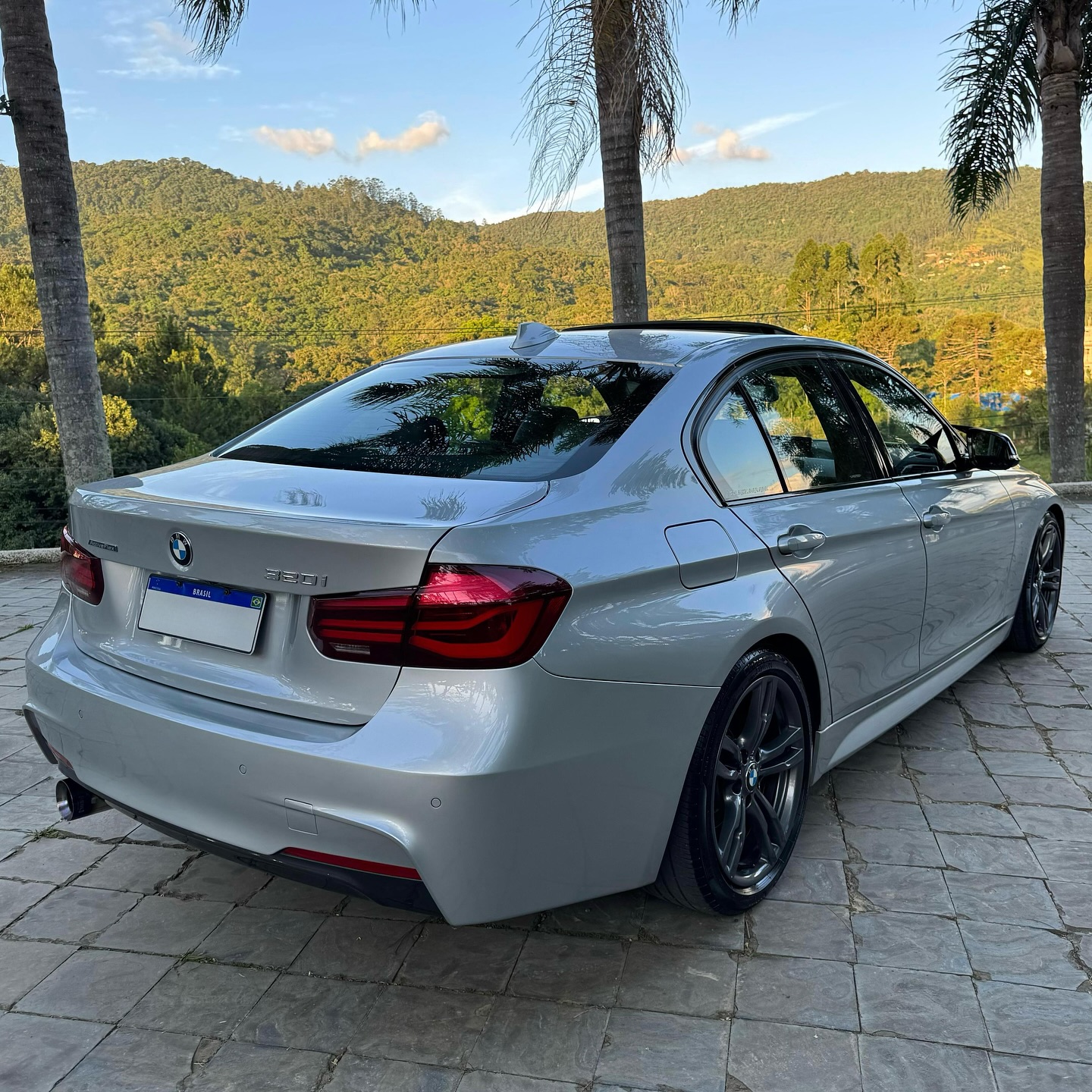 Imagem do Carro 5