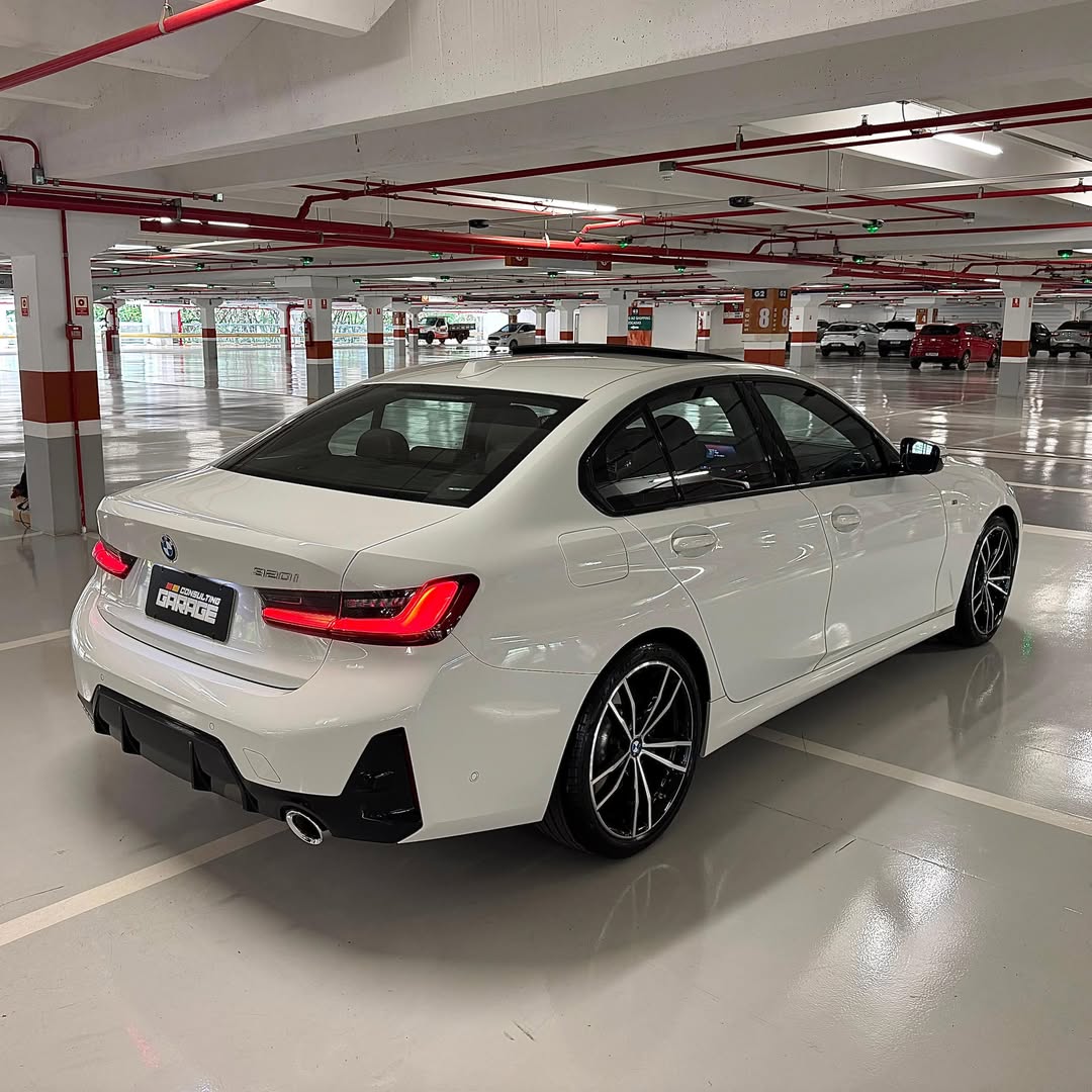 BMW 320i M Sport Activeflex 2024 24.000km à venda em Brasília, District Federal, Brazil - Foto 4