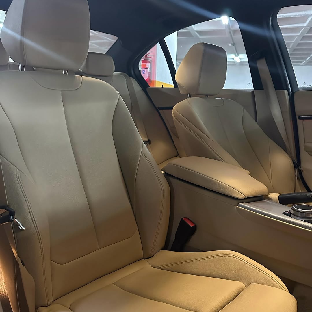 Imagem do Carro 10