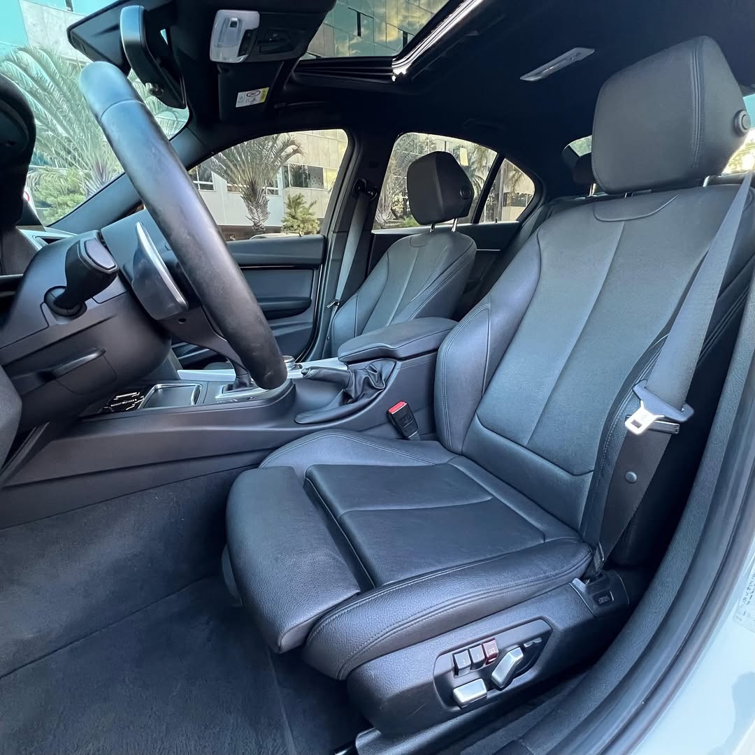 Imagem do Carro 9