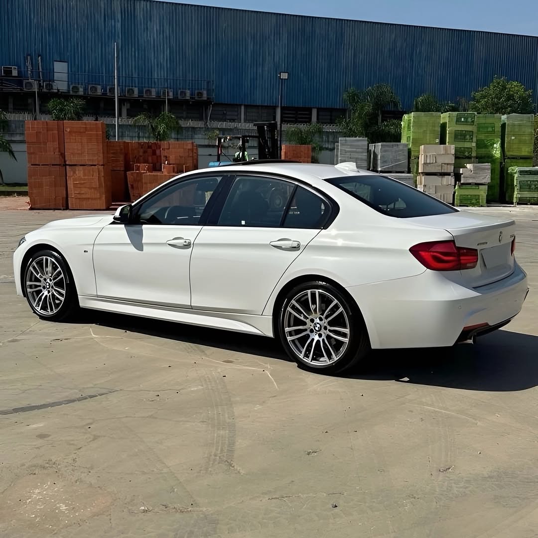 Bmw 320i M Sport Plus 18/18 à venda em  - Foto 3