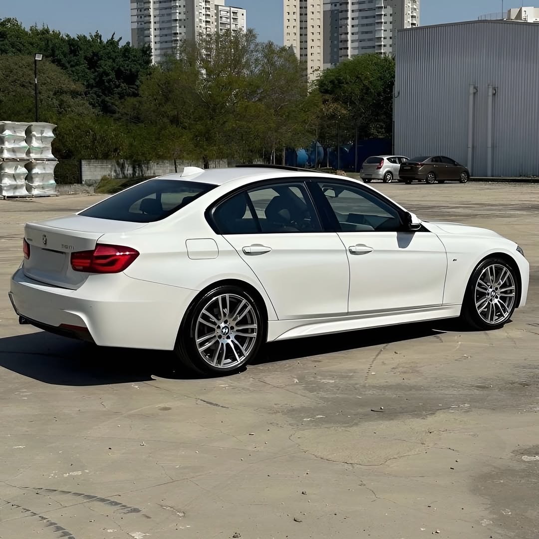 Bmw 320i M Sport Plus 18/18 à venda em  - Foto 4