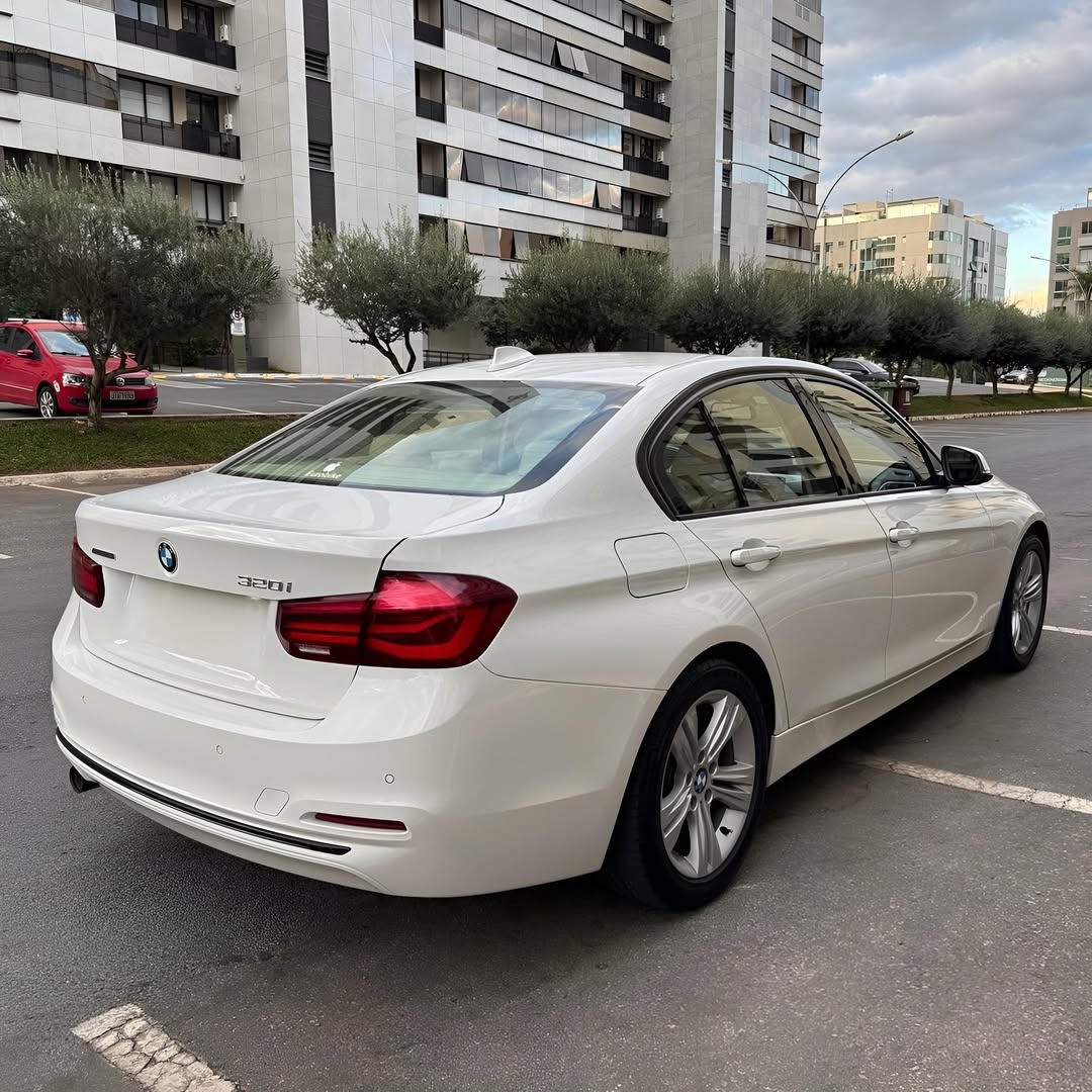 Imagem do Carro 4