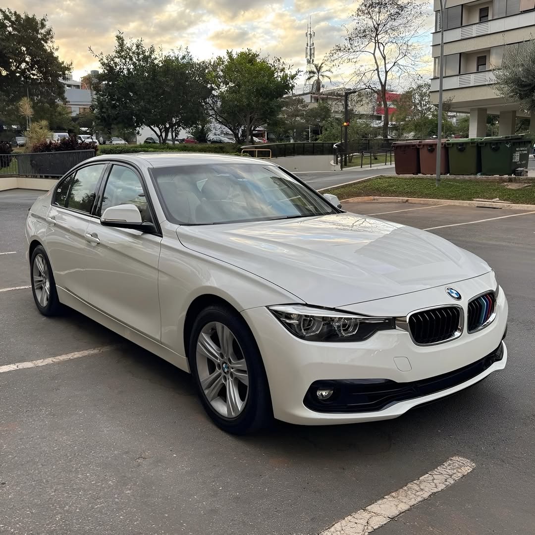 Imagem do Carro 5