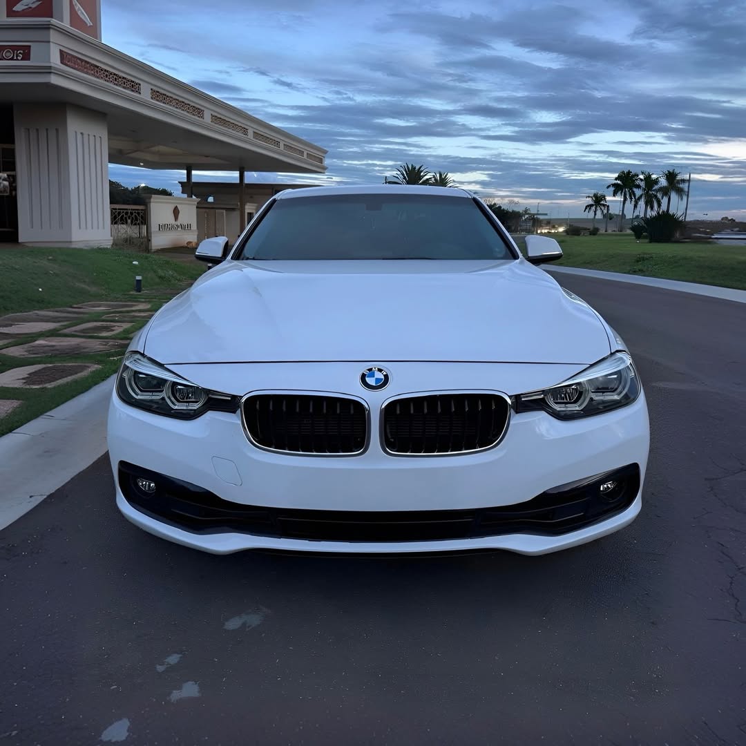 BMW 320i Sport 18/18 87.600km à venda em Brasília, District Federal, Brazil - Foto 7