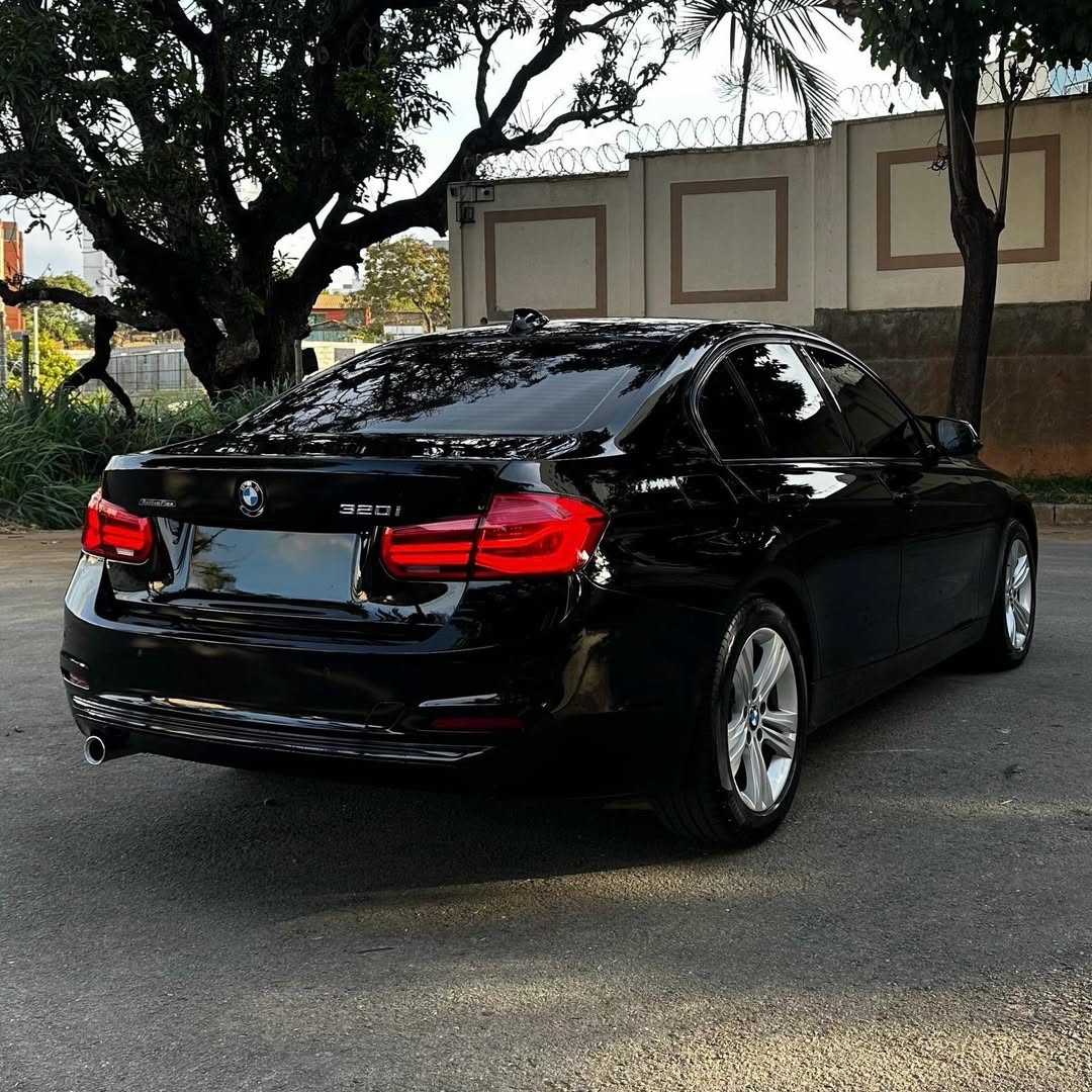 BMW 320i Sport 2016 88.000km à venda em Minas Gerais - Foto 5