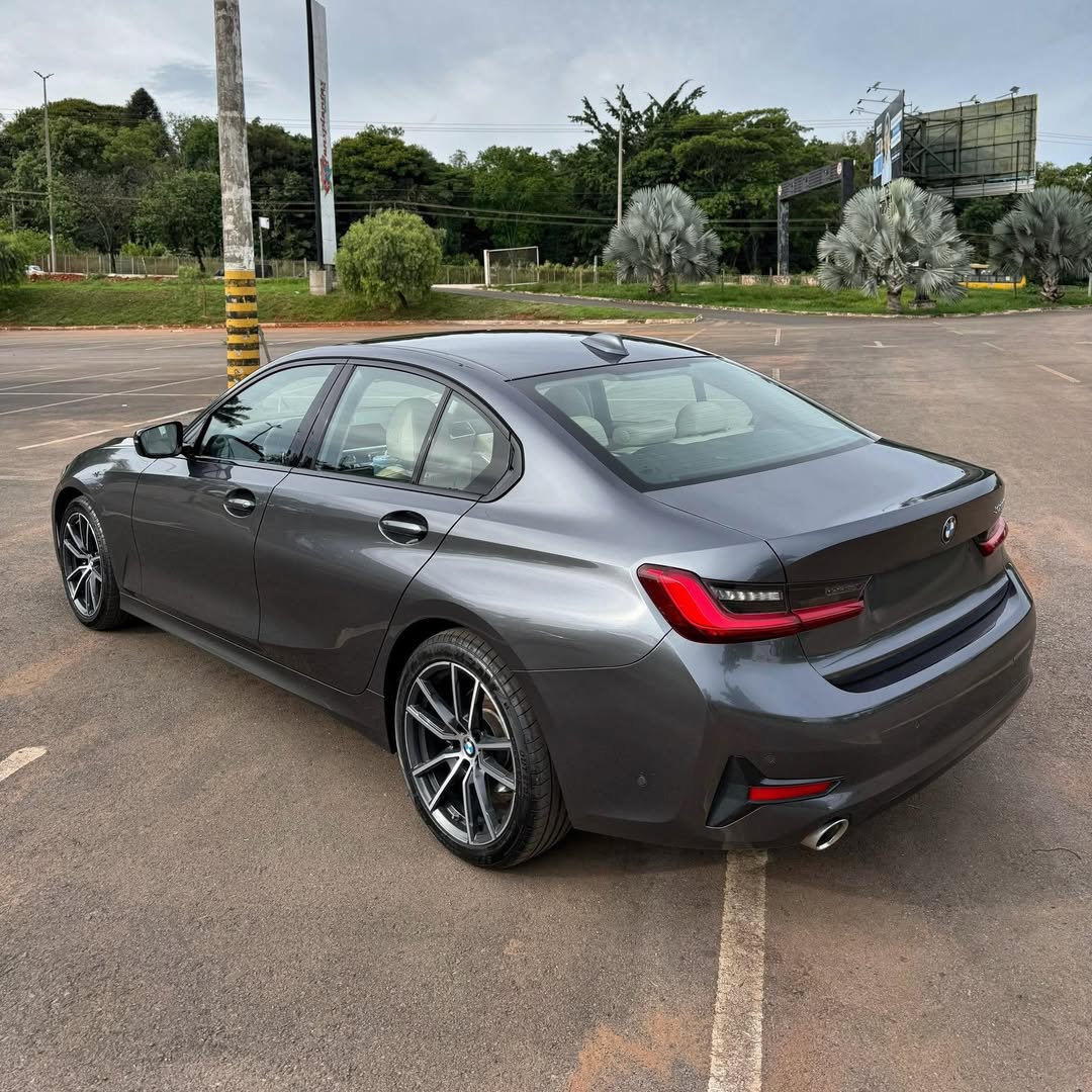 Bmw 320i Sport 2020 à venda em Brasília, District Federal, Brazil - Foto 3
