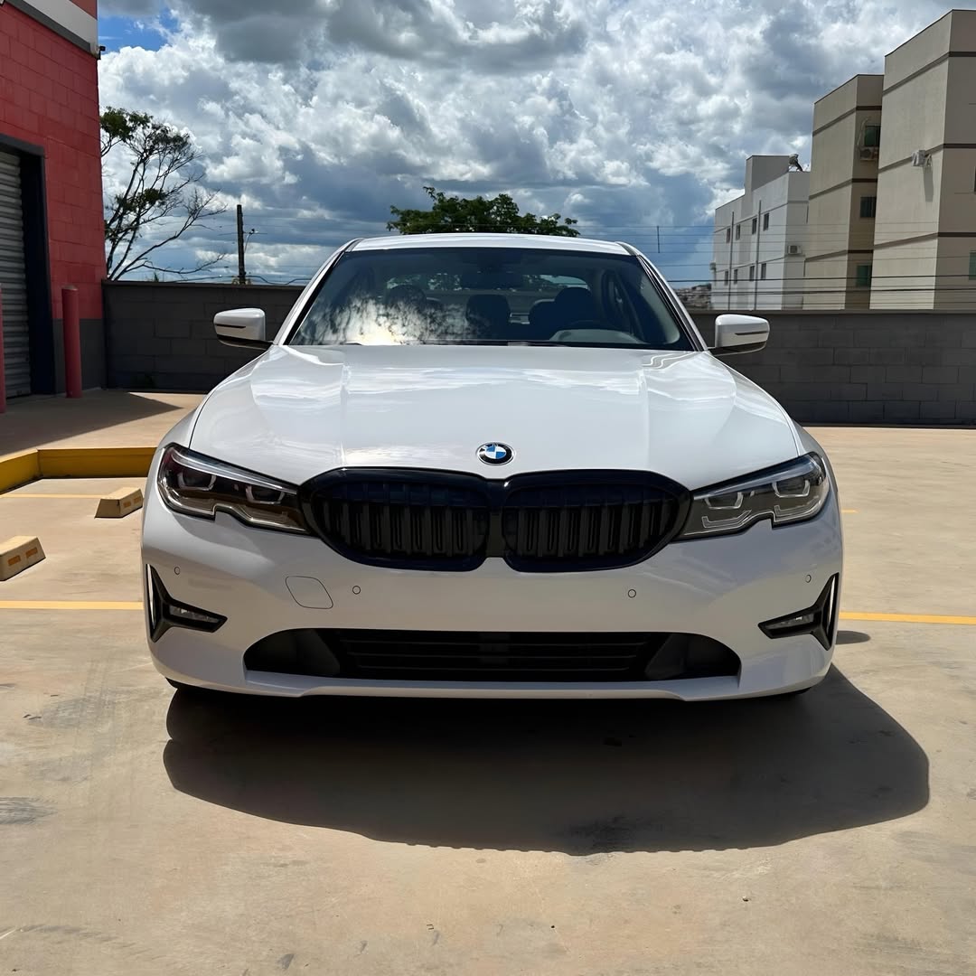 BMW 320i Sport 21/21 à venda em Goiás - Foto 7