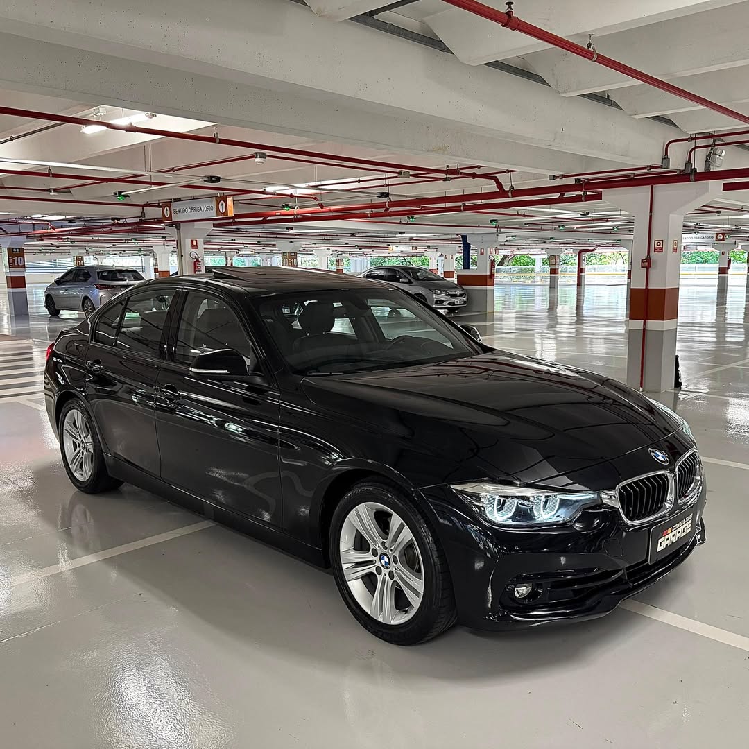 BMW 320i Sport GP  18/18 à venda em Brasília, District Federal, Brazil - Foto 5