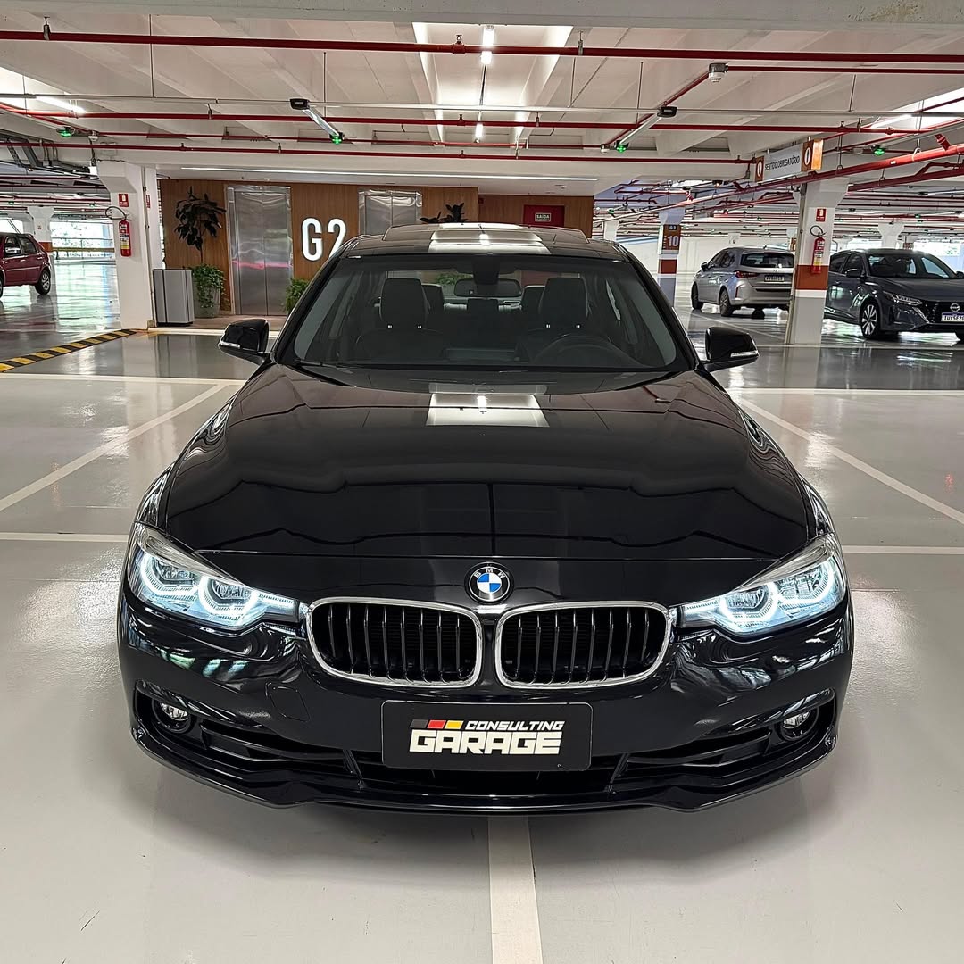 BMW 320i Sport GP  18/18 à venda em Brasília, District Federal, Brazil - Foto 6