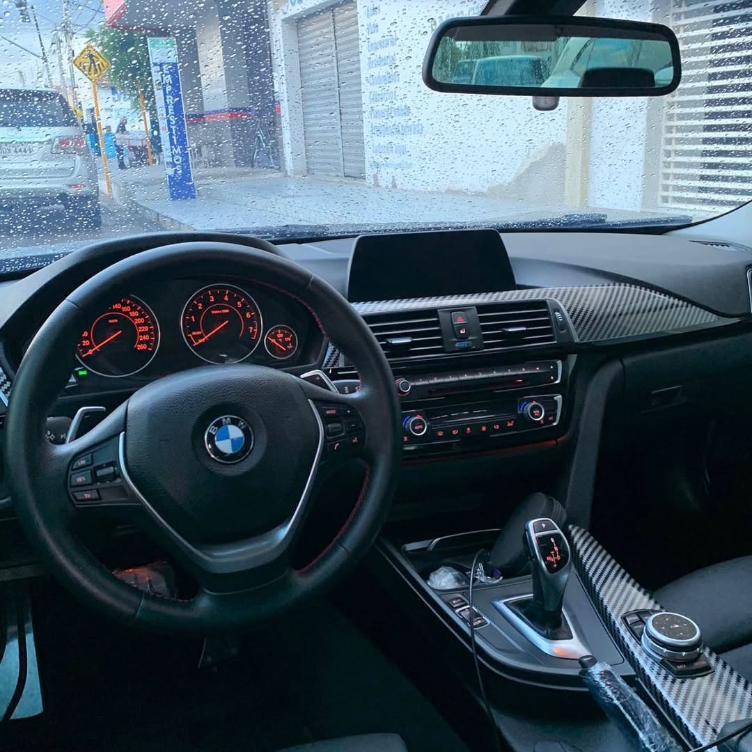 Imagem do Carro 8